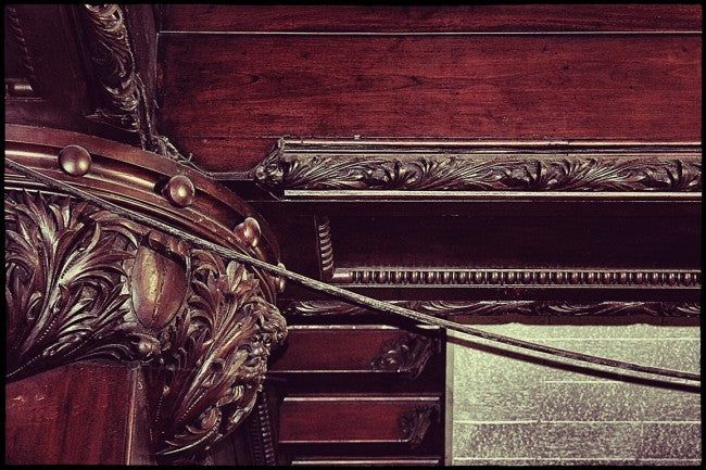 displayable 19th century american hand carved chicago athletic association building billiard room mahogany wood molding section with leafage