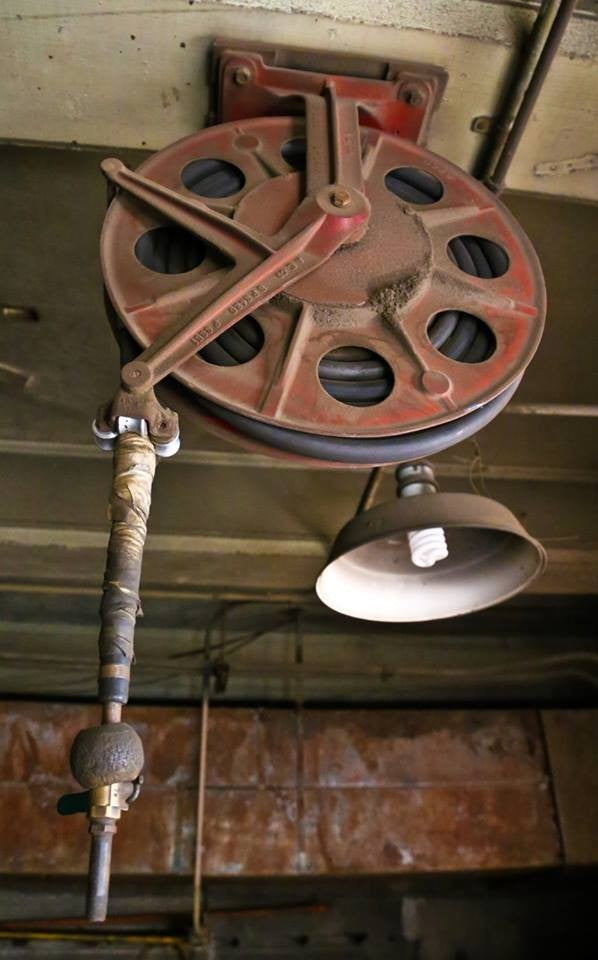 american depression era antique industrial wall-mount fully functional cast iron and aluminum chicago foundry shop "aireel" with original red paint finish