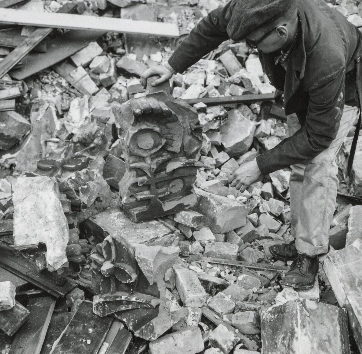 historically important 1881 adler and sullivan rosenfeld building red glazed terra fragment salvaged by richard nickel in 1959