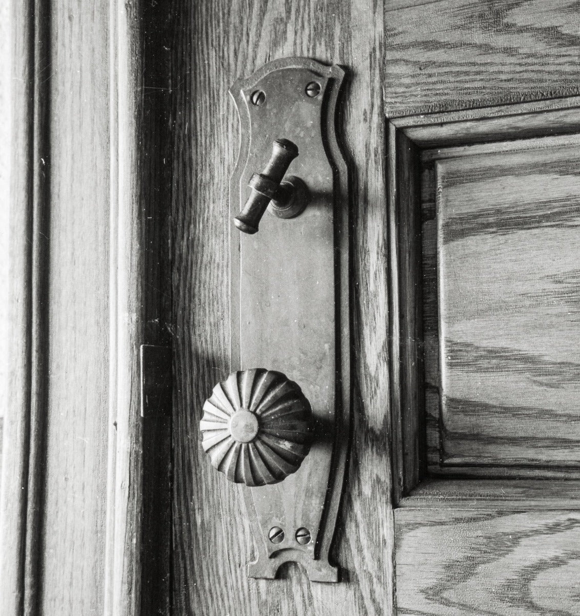 john wellborn root-designed 1888 kansas city board of trade building custom doorknob with bower-barff finish