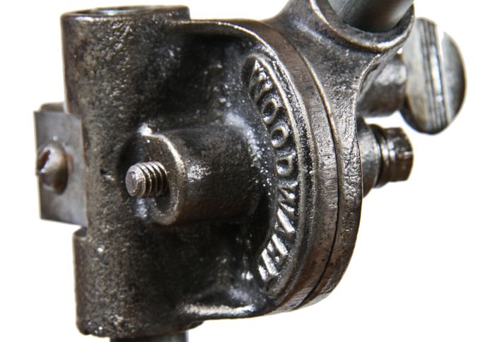 hard to find completely intact c. 1943-45 vintage industrial articulating arm "woodward" task lamp with unique circular friction plate joint