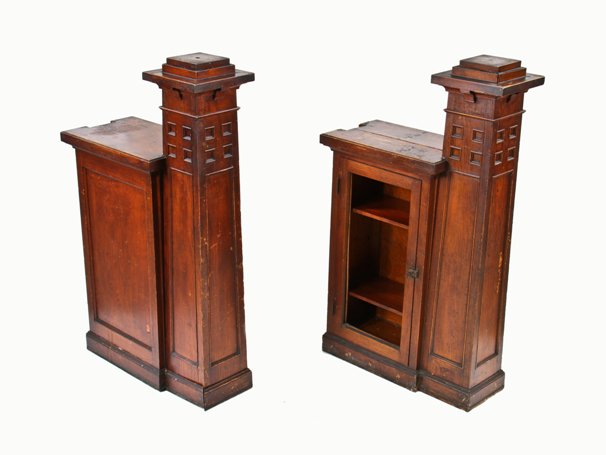 matching set of c. 1915 american arts & crafts style interior residential varnished oak wood bookcase room dividers