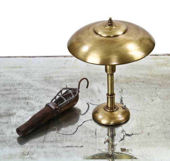 refinished american machine age spun yellow brass metal "guardsman junior" faries desk or table lamp