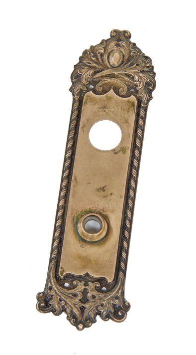 c. 1900-10 original ornamental cast brass residential entrance door "chatham" pattern doorknob backplate with cylinder lock opening