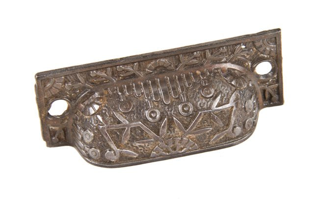 original c. 1880's ornamental cast iron " windsor" pattern antique american cabinet drawer pull handle