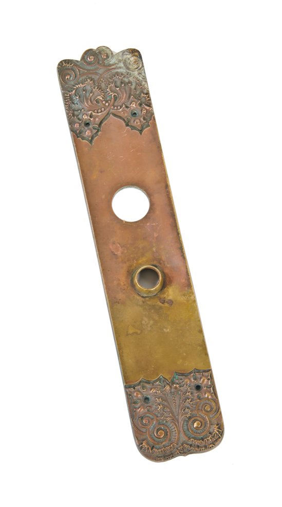 nicely aged sullivanesque style late 19th century american ornamental cast bronze screwless spindle "thistle" pattern doorknob backplate