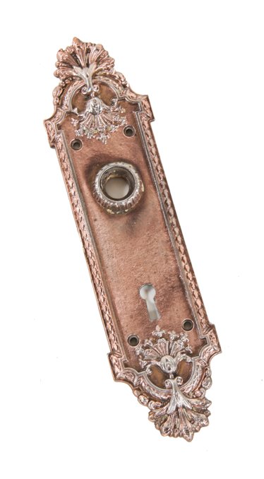 original and intact c. 1900-10 american antique "ontario" pattern interior residential cast iron doorknob backplate with copper-plated finish