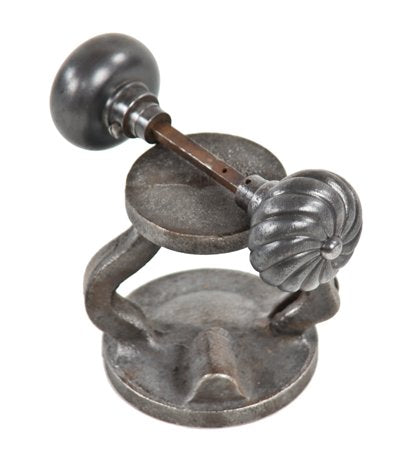 early 20th century original and intact american antique "salem" pattern interior chicago commercial building ornamental cast iron doorknob set