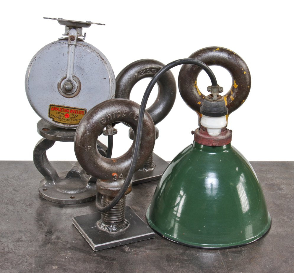 all original lightly cleaned c. 1940's american industrial "reelite" drop-down machine shop task lamp with green porcelain enameled finish