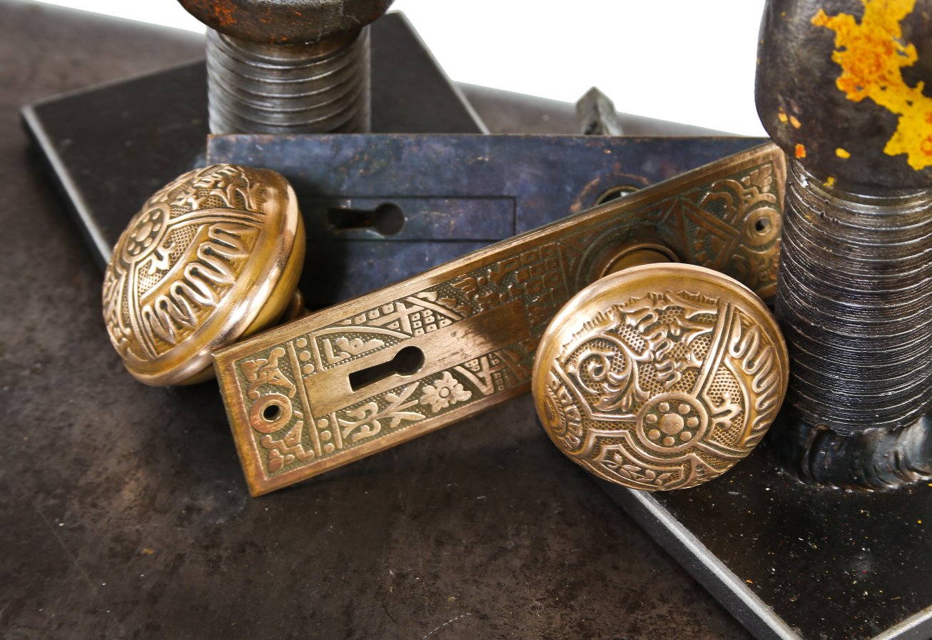 "ceylon" pattern antique american eastlake style ornamental wrought brass interior residential paneled oak wood passage door hardware