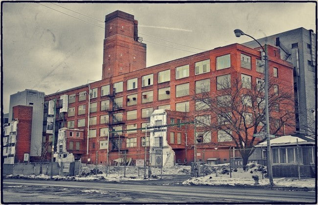 original hard to find green porcelain enameled appleton "explosion proof" wrigley chewing gum factory pendants with reinforced glass globe