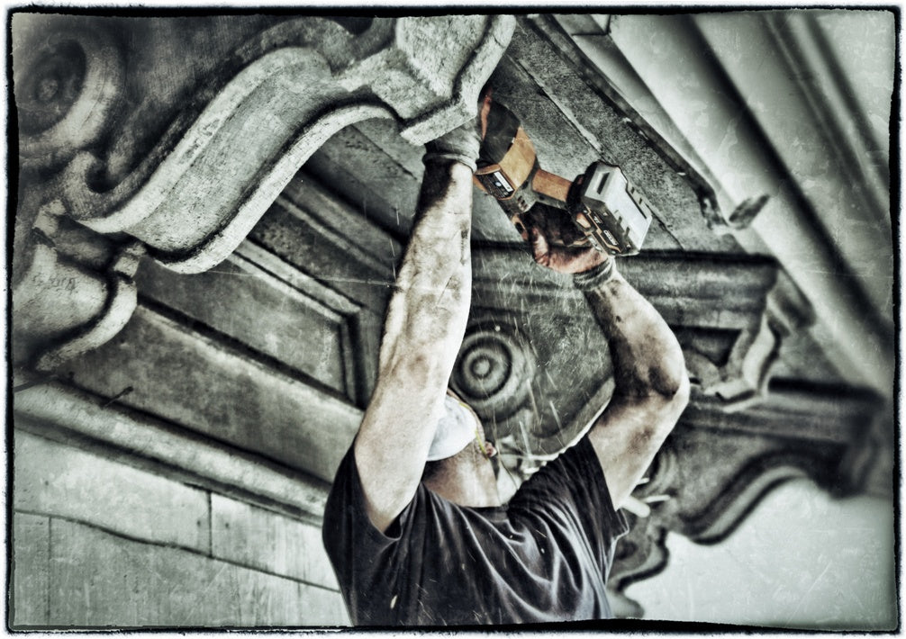 original and completely intact c. 1855 italianate style john kent russell house pine wood exterior eave bracket with opposed "bullseye" rondels