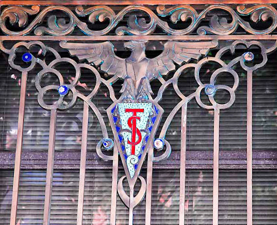 original documented c. 1933 ornamental cast bronze cincinnati times-star building interior office door monogrammed doorknob and matching rosette