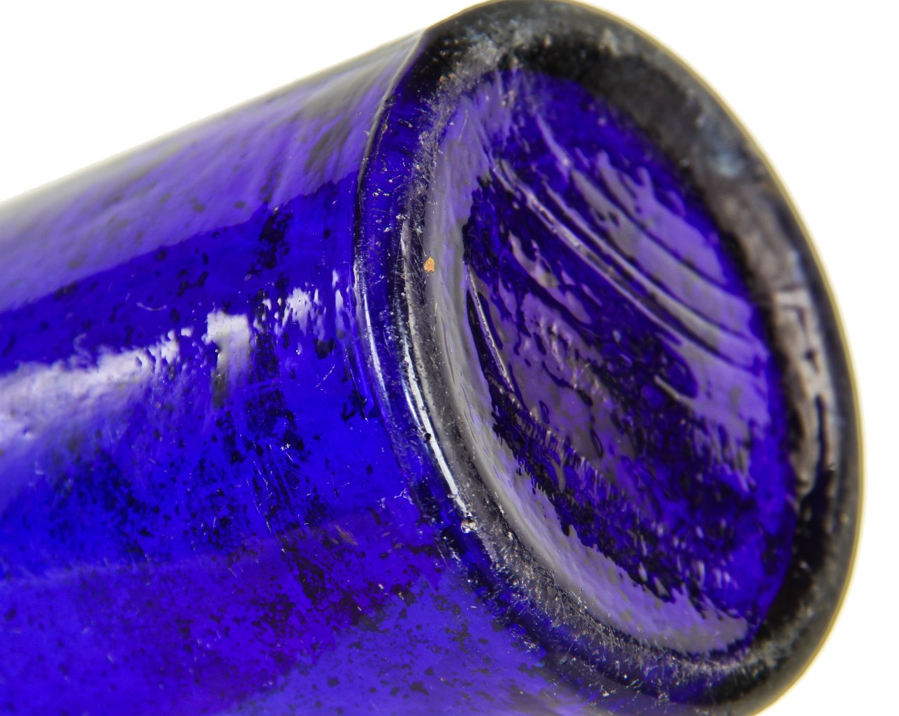 rare 1860’s medium cobalt “cylinder fifth” shaped medicine bottle manufactured for pharmacologists reed, carnrick, & andrus in new york