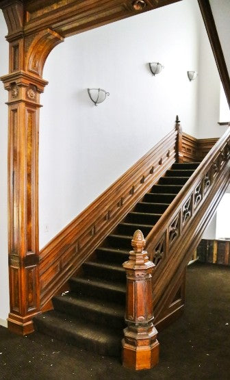 exceptional hand-crafted post-fie chicago (1873) joseph t. ryerson mansion interior diminutive solid walnut wood floral rosette with a uniform varnished finish