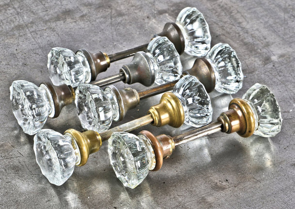 large lot of salvaged chicago interior residential c. 1920's pressed glass "crystal" doorknobs with threaded steel spindles and original set screws