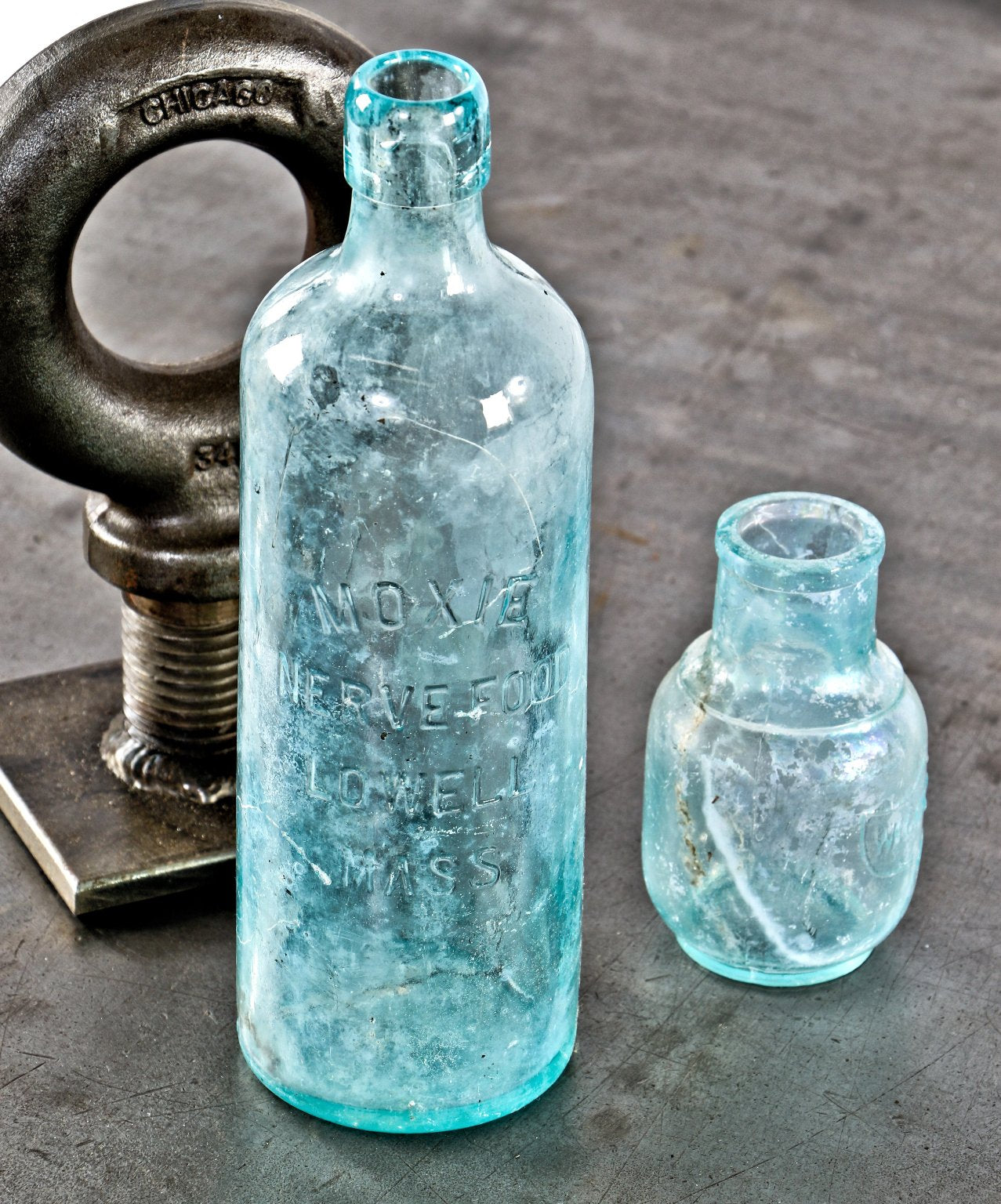 rare and all original privy dug oversized unearthed chicago tall aqua cylindrical medicinal "moxie" beverage bottle with applied top