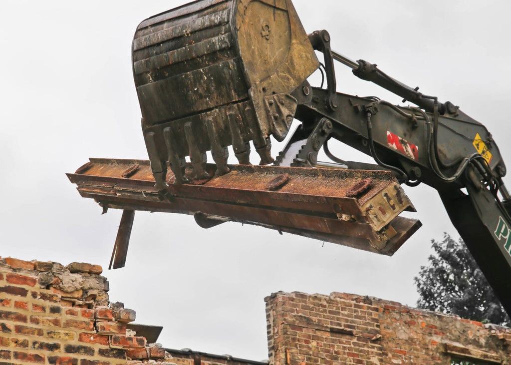 original 19th or early 20th century dearborn foundry cast iron salvaged chicago saloon building facade tie-rod rosette
