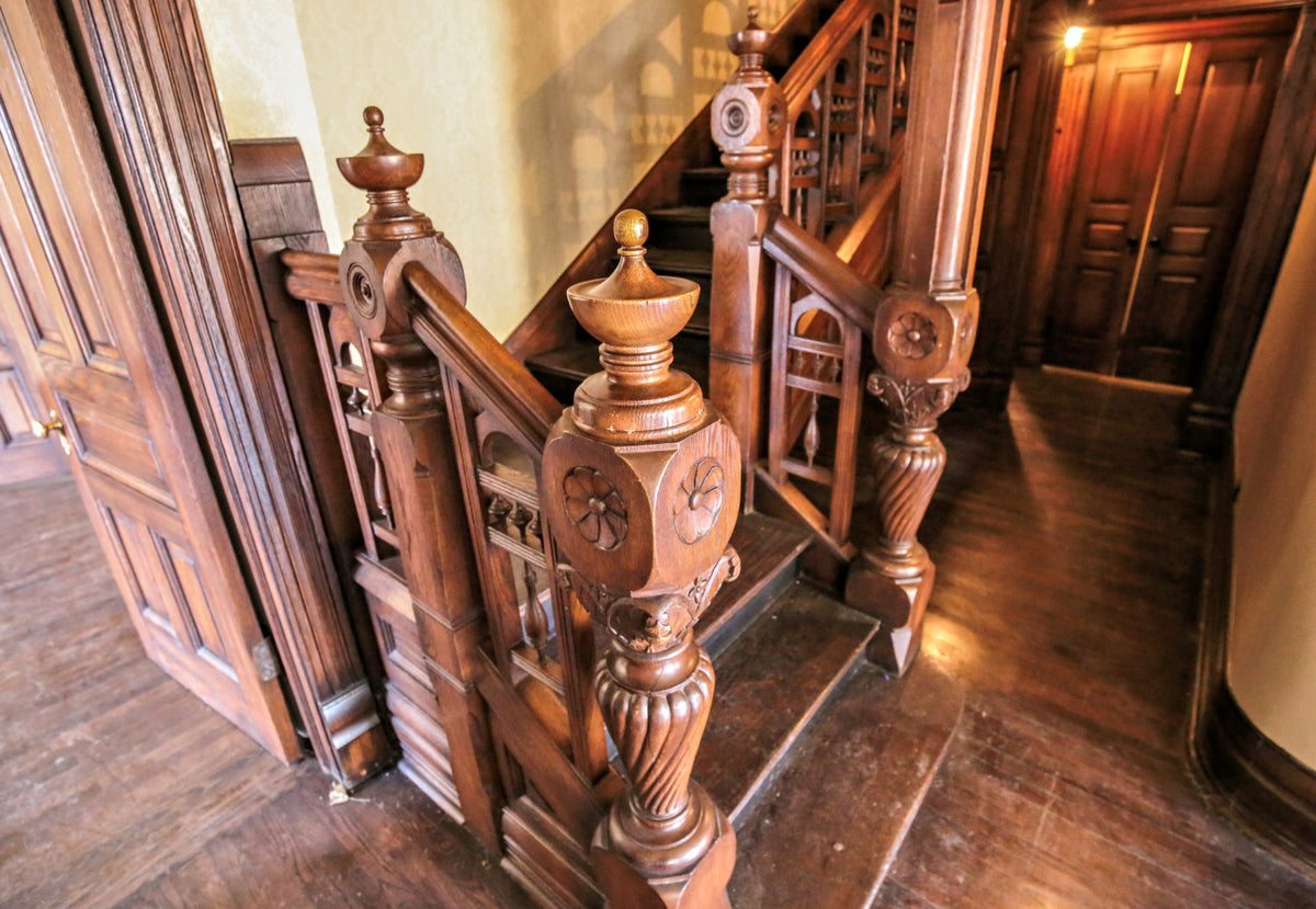 exceptional hand-carved 1880's salvaged chicago solid oak interior residential newel post and railing with a uniform stained finish
