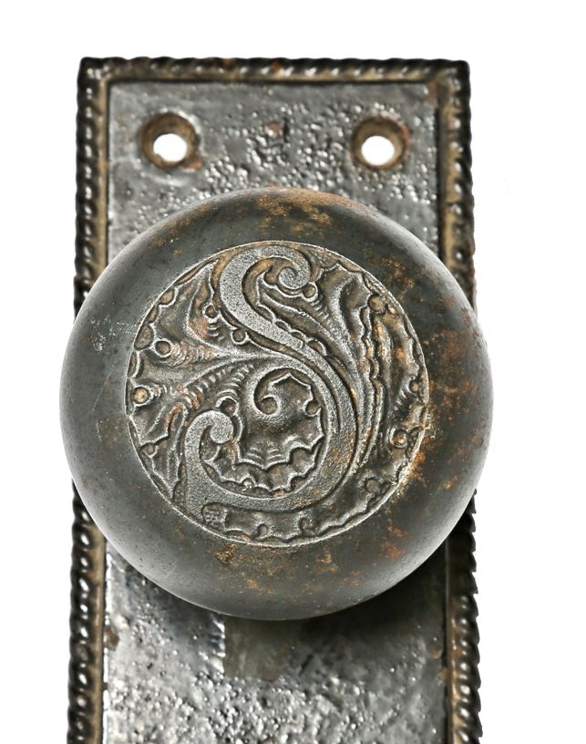 original 1892 louis h. sullivan-designed ornamental cast iron schiller building or garrick theater doorknob and backplate