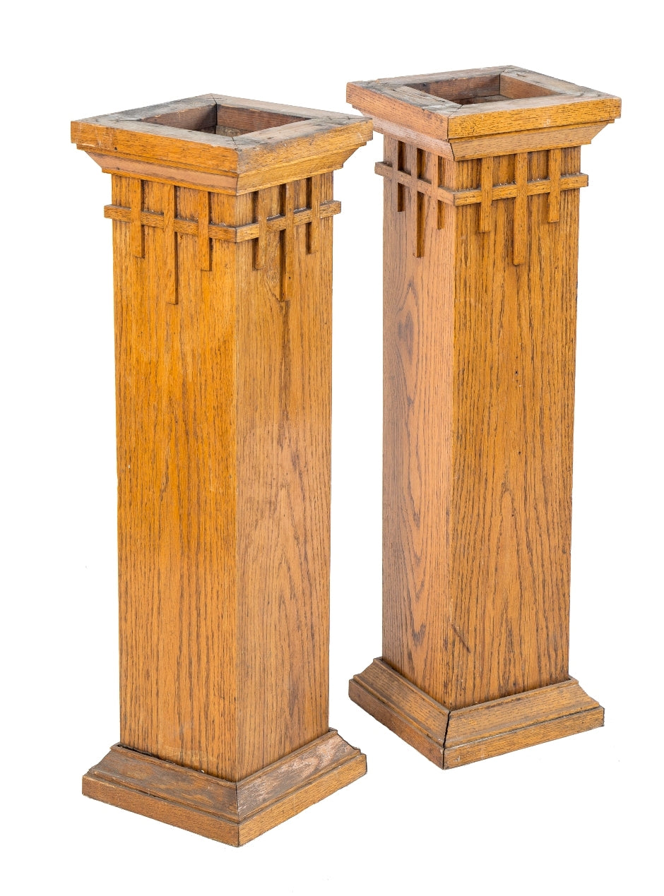 matching set of highly desirable antique american interior residential varnished golden oak mission or craftsman style square-shaped room divider columns
