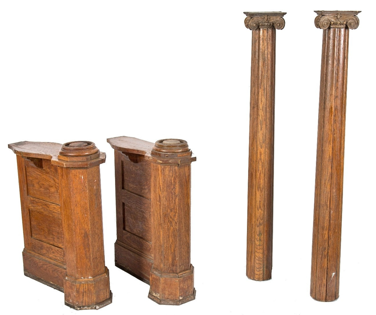 ORIGINAL AND INTACT LATE 19TH OR EARLY 20TH CENTURY ANTIQUE AMERICAN VICTORIAN ERA SOLID OAK WOOD SALVAGED CHICAGO ROOM DIVIDER OR COLONNADES WITH ELEGANT BASES
