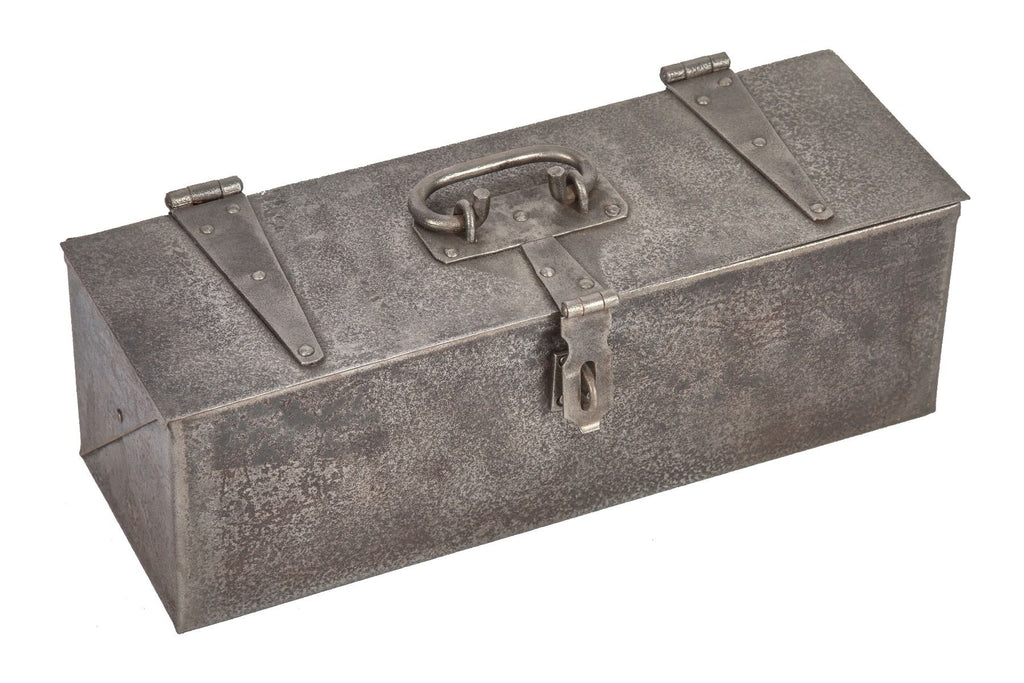 well-built early 20th century american Industrial salvaged chicago factory folded steel machinist tool box with riveted joints