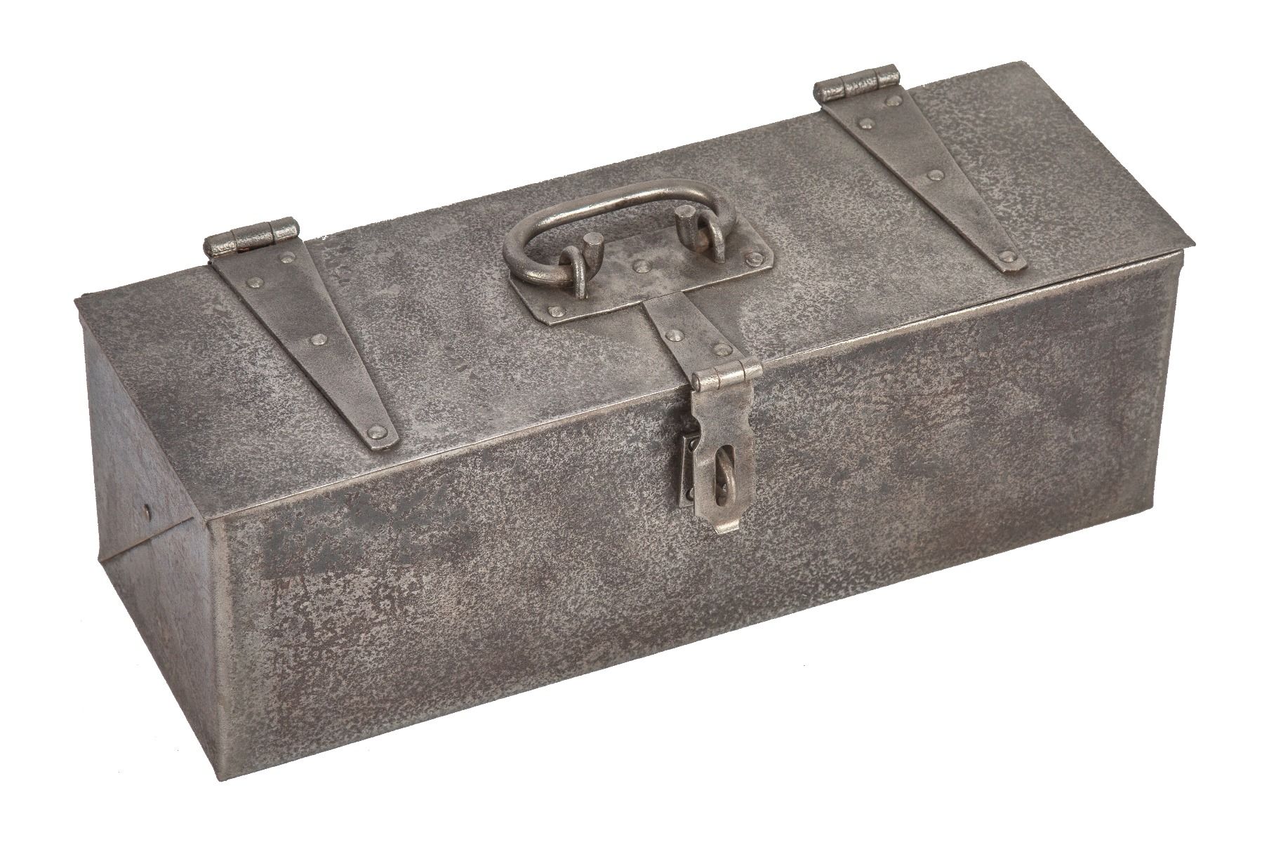 well-built early 20th century american Industrial salvaged chicago factory folded steel machinist tool box with riveted joints