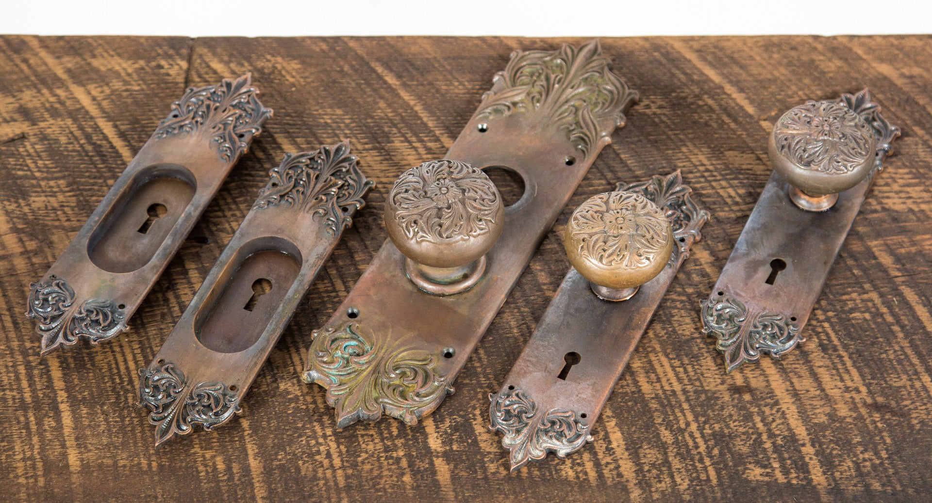 original antique american victorian era salvaged chicago "panama" pattern interior/exterior residential cast brass door hardware