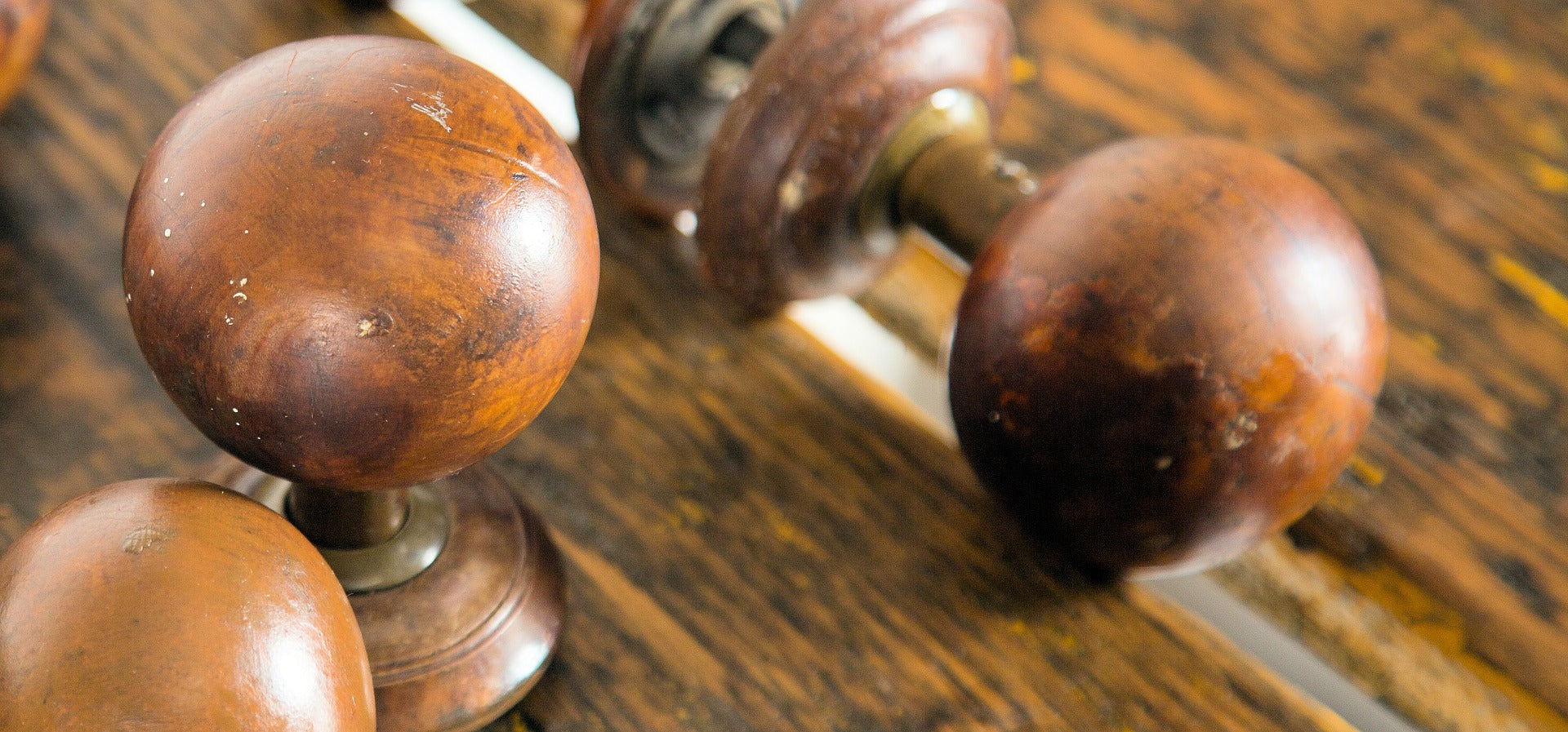 hard to find original 19th century antique american salvaged chicago oversized round hardwood doorknobs with matching rosettes