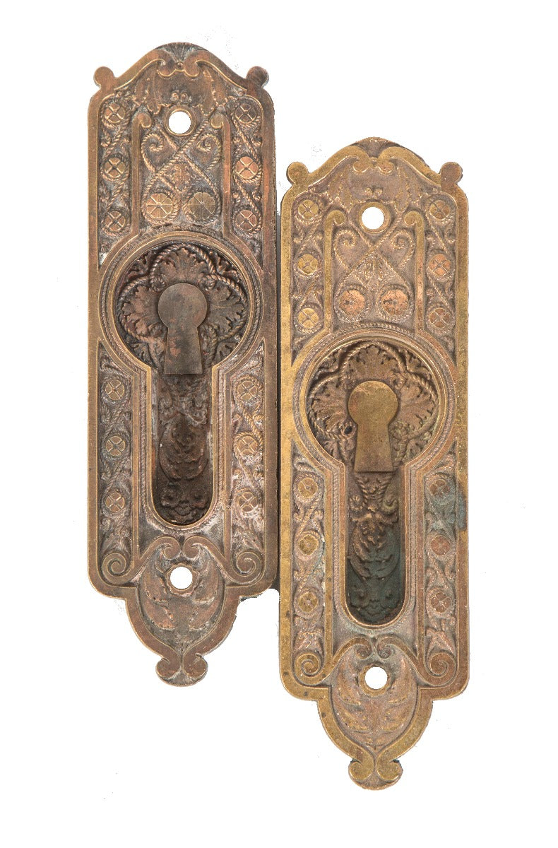 matching pair of hard to find 19th century salvaged chicago "rope pattern" cast brass interior residential pocket door pulls