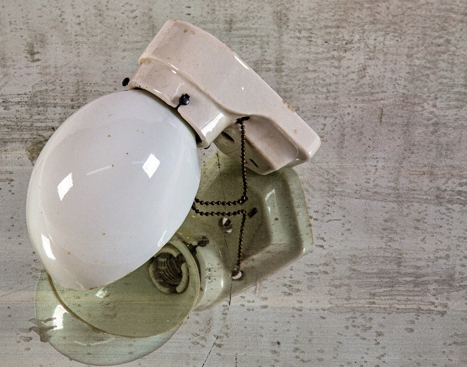 original fully functional early 20th century white glass and ceramic "alabax" lavatory wall sconce with pull-chain