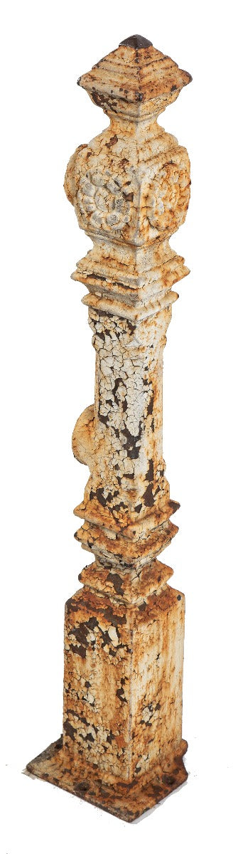 single 19th century freestanding ornamental cast iron salvaged chicago newel post with pyramidal-shaped top