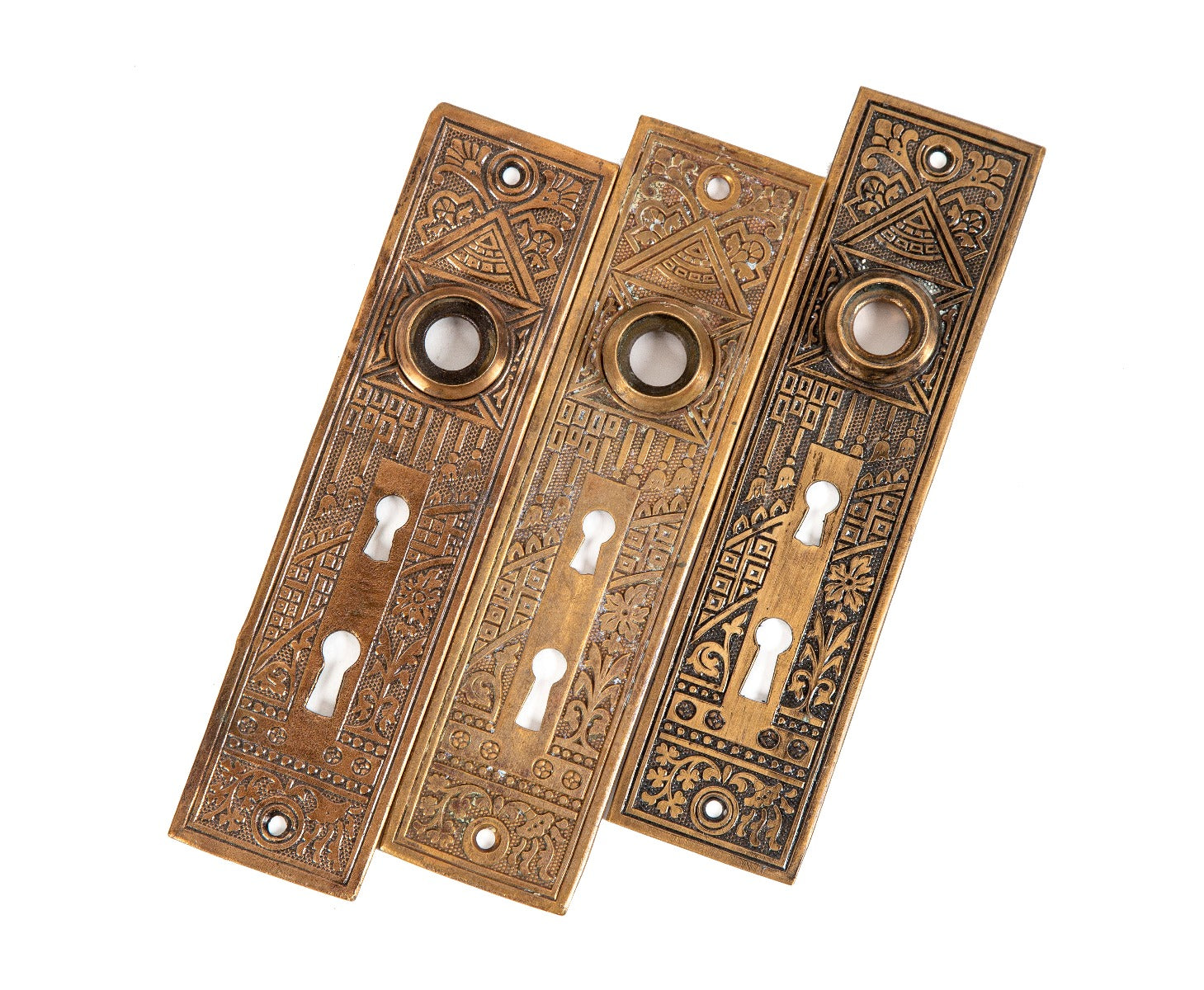 highly sought after antique american 19th century eastlake style salvaged chicago "ceylon" pattern brass doorknob backplates