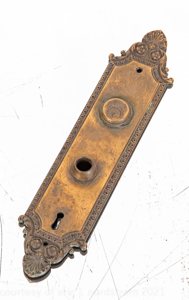 hard to find early 20th century ornamental cast bronze "geneva" pattern exterior salvaged chicago two-flat doorknob backplate