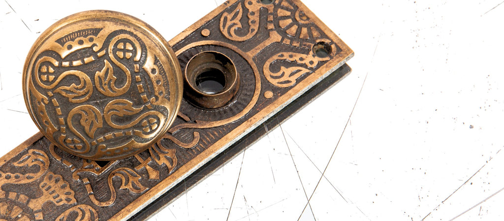 late 19th century salvaged chicago antique american ornamental cast brass doorknob and matching backplate