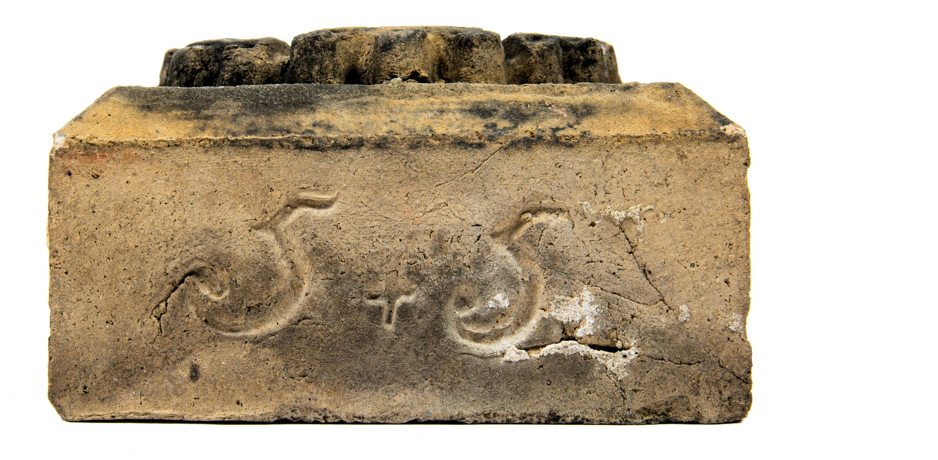 seldom found early example of northwestern terra cotta works buff-colored terra cotta exterior rosette