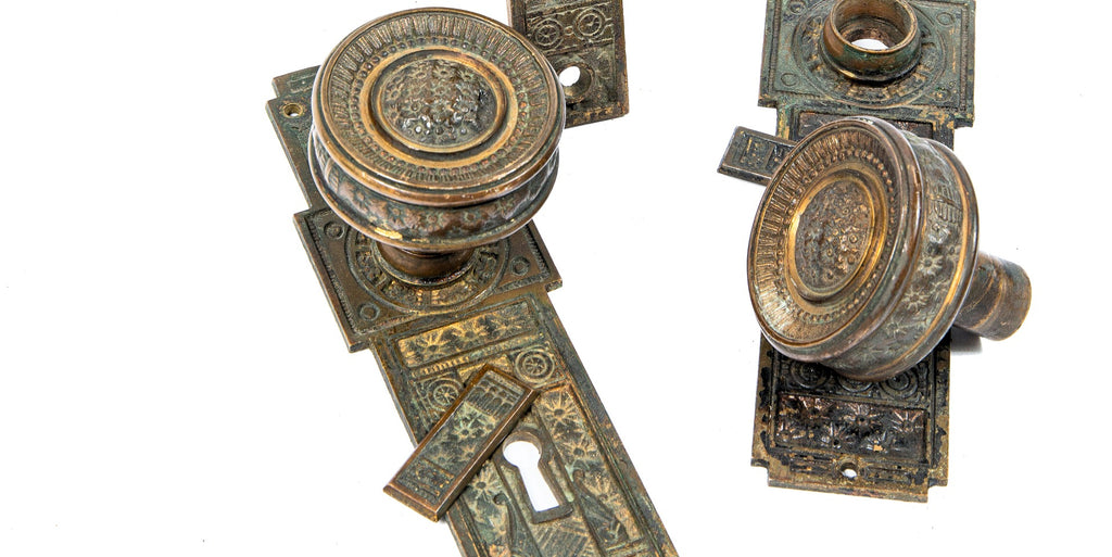 1880s fully functional george barkentin-designed "cushion" pattern ornamental cast bronze doorknob set
