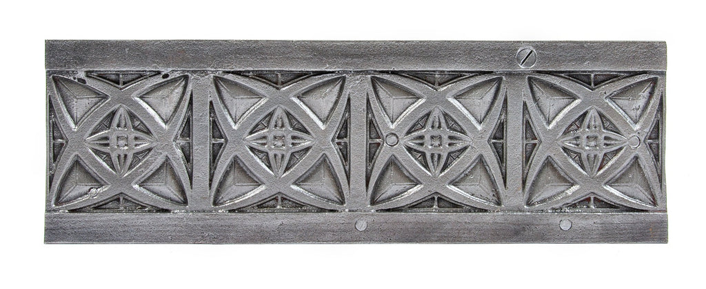 strongly geometric exterior 1929 hoops building cast iron luxfer prism glass showroom second floor mullion segment