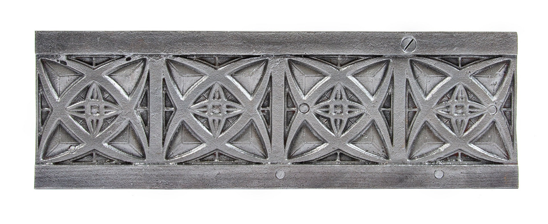 strongly geometric exterior 1929 hoops building cast iron luxfer prism glass showroom second floor mullion segment