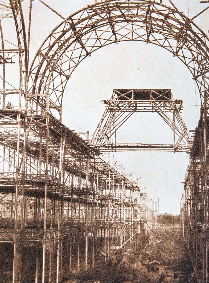 the crystal palace sydenham to be sold by auction tuesday 28th day of november, 1911. published by messrs. knight, frank & rutley