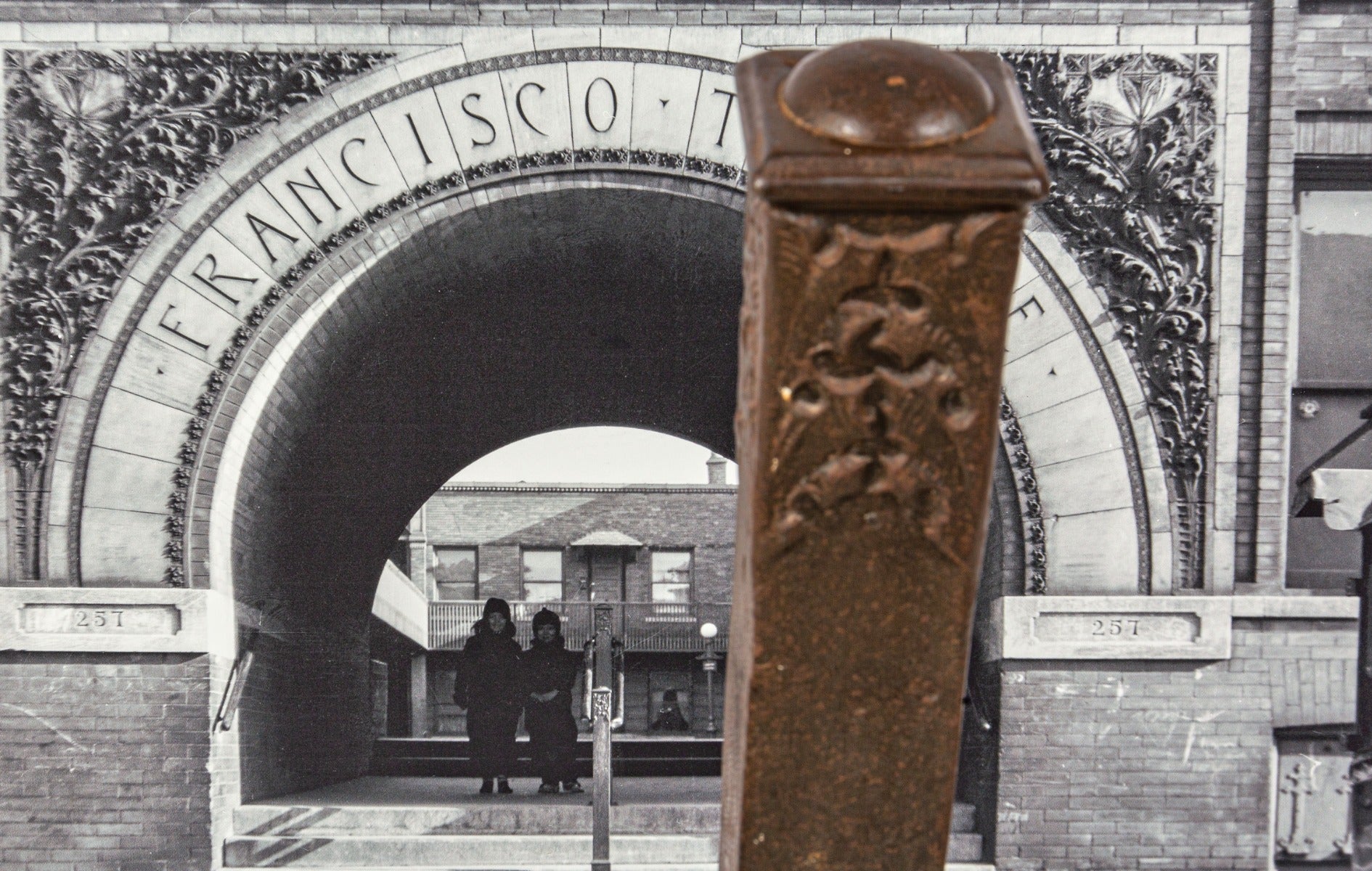 original frank lloyd wright-designed 1895 francisco terrace exterior cast iron newel post with four-sided leafage