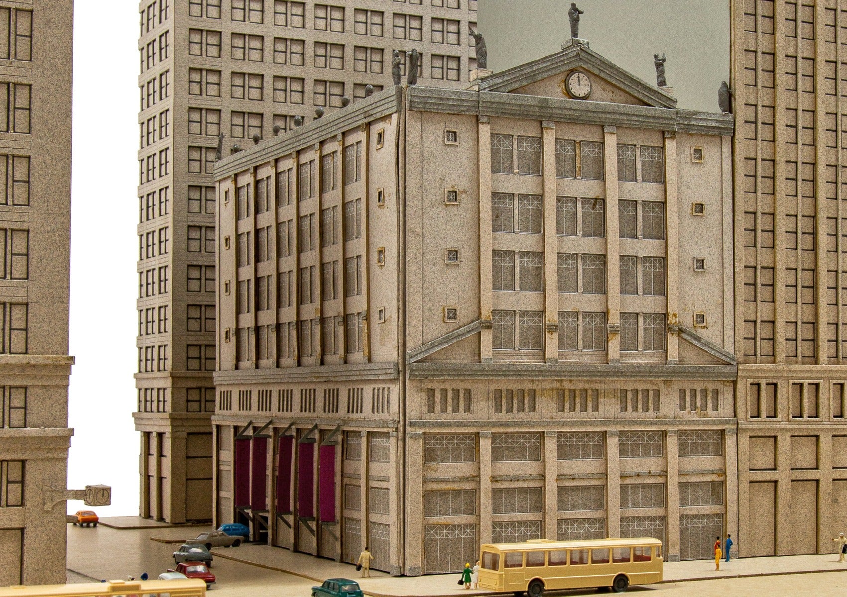 oversized and detailed 1990s stanley tigerman presentation model for a parking garage located on the se corner of state and washington streets