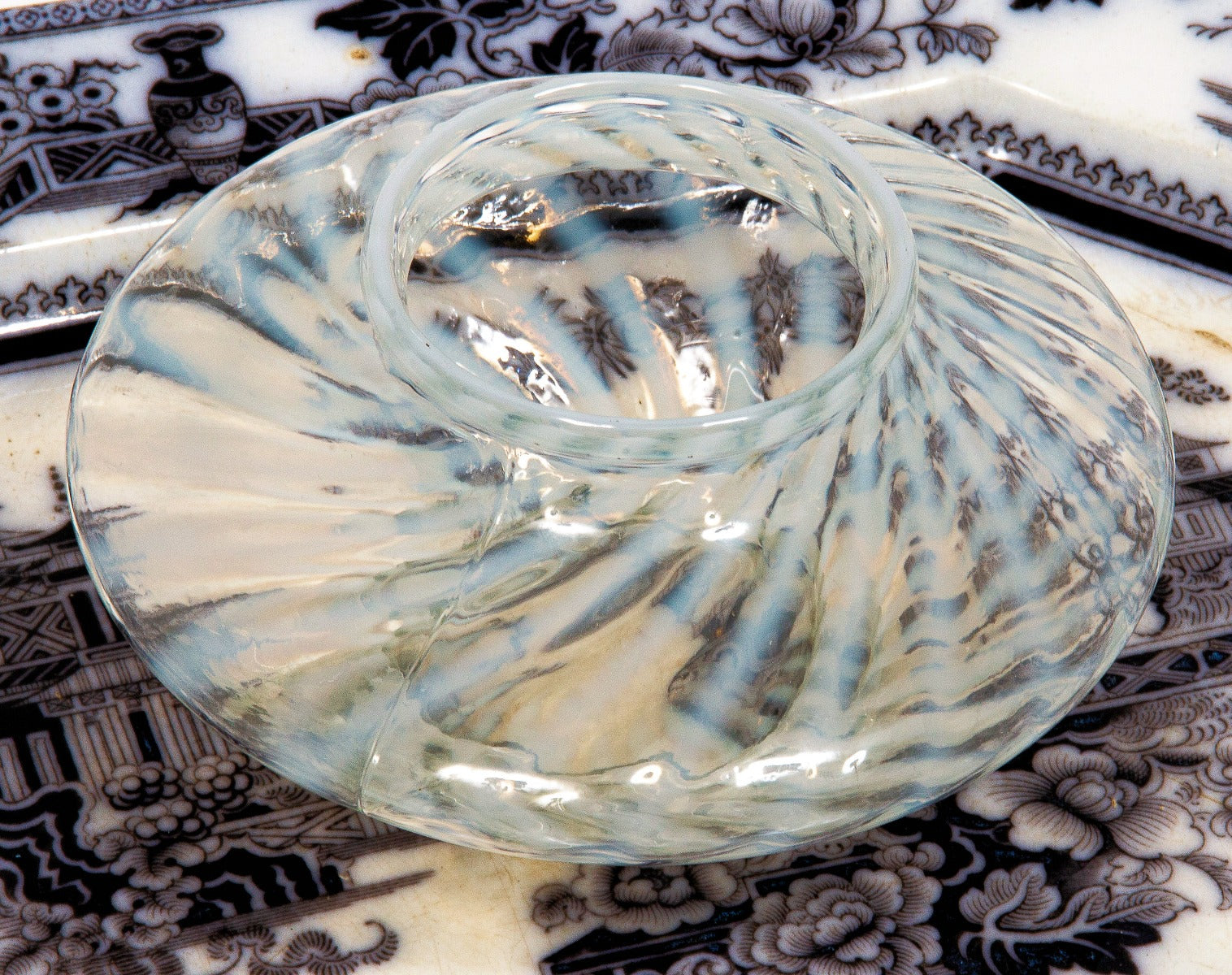 unusual 19th century original and intact american victorian-era opalescent swirl dish or bowl