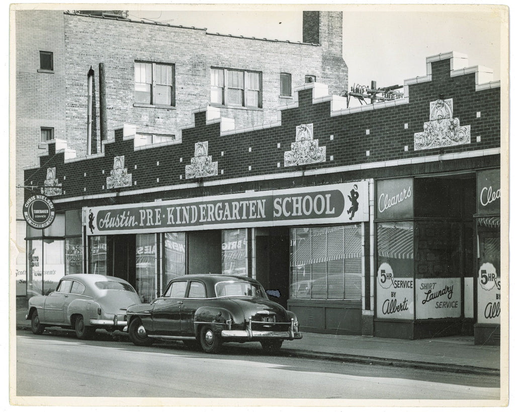 original 8 x 10 richard nickel photographic print of single-story chicago commerical building with "psuedo sullivan ornament"