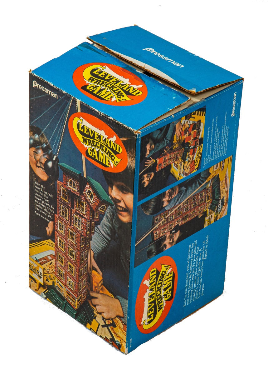 rare 1977 original and intact cleveland wrecking company game by pressman