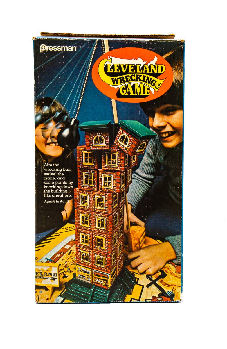 rare 1977 original and intact cleveland wrecking company game by pressman