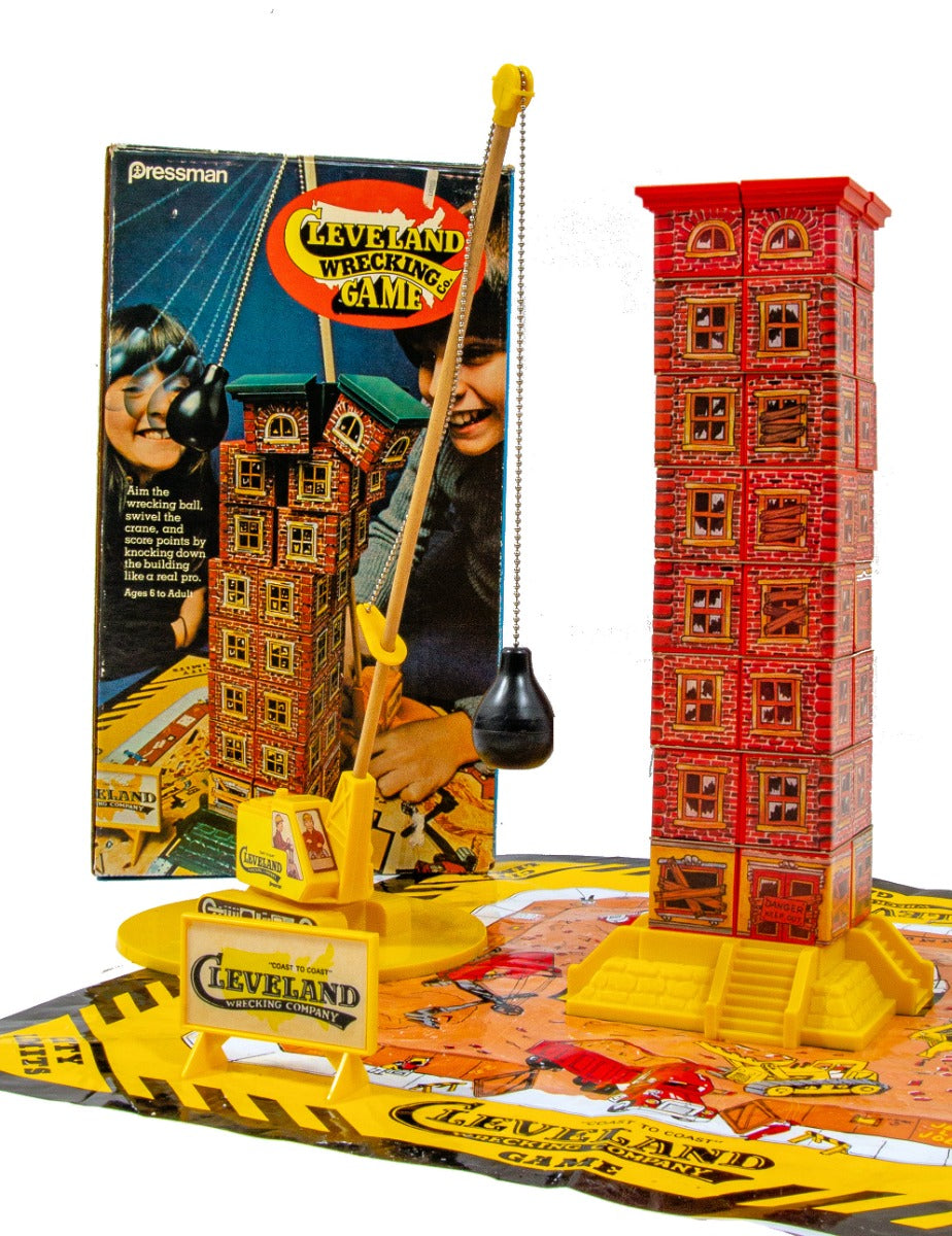 rare 1977 original and intact cleveland wrecking company game by pressman