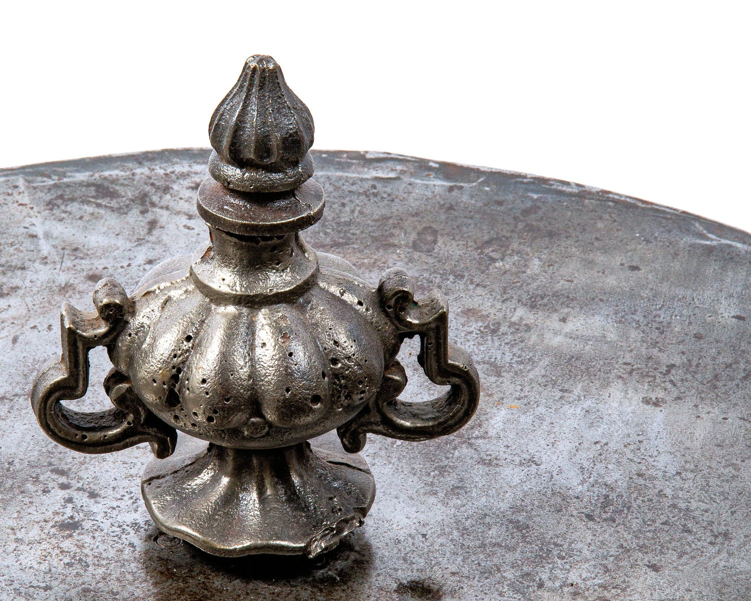 rare 1850s original ornamental cast iron brookyln heights mansion gate finial with urn and flame