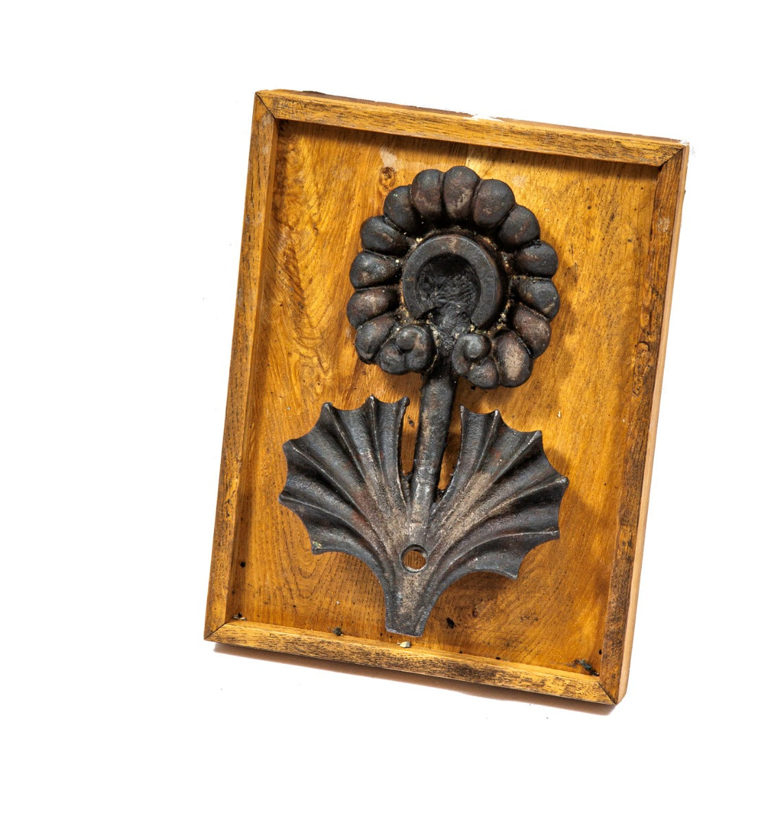 original early 1880s salvaged chicago john edelmann-designed cast iron column ornament fabricated by union iron works